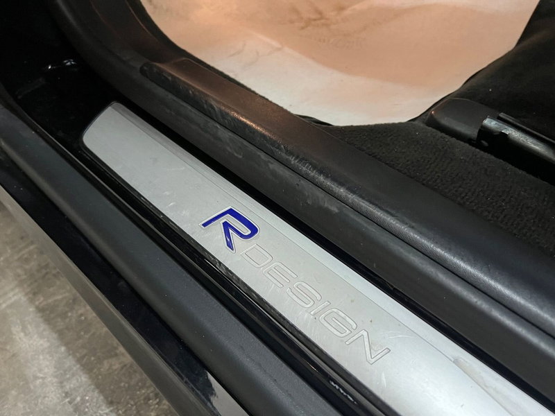 Volvo XC60 usata a Bari (15)