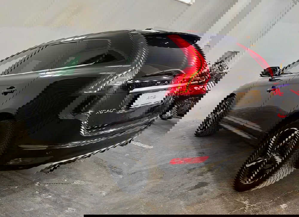 Volvo XC60 usata a Bari (6)