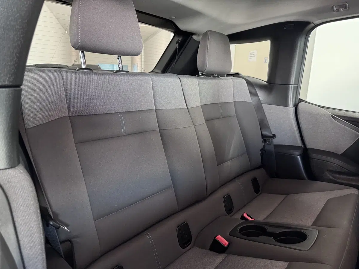 BMW i3 usata a Messina (10)