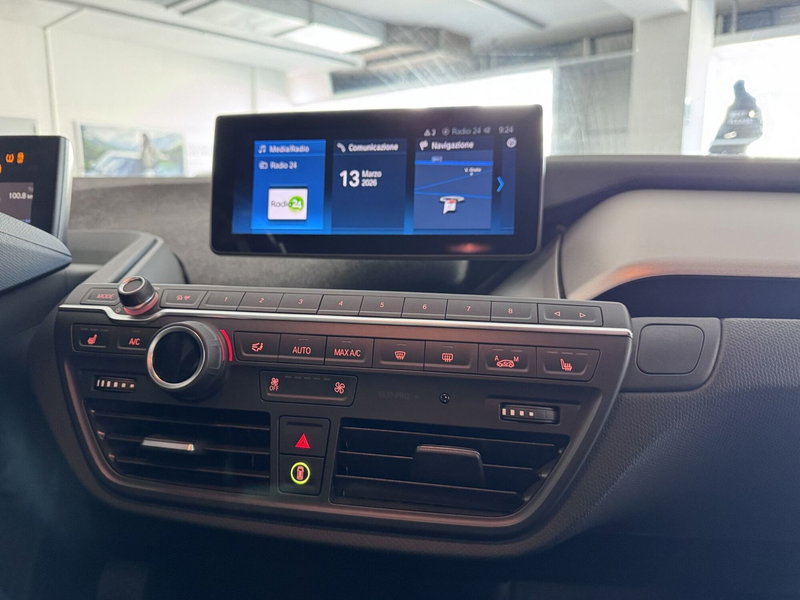 BMW i3 usata a Messina (12)