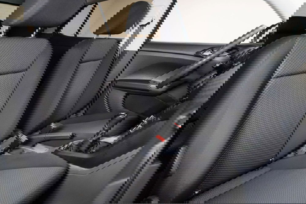 Volkswagen T-Cross usata a Varese (11)