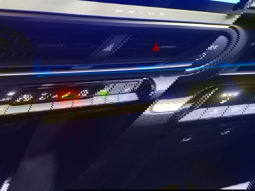 Toyota Prius nuova a Bergamo (14)