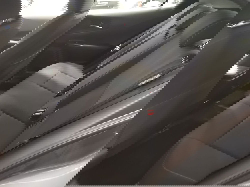 Toyota Prius nuova a Bergamo (7)