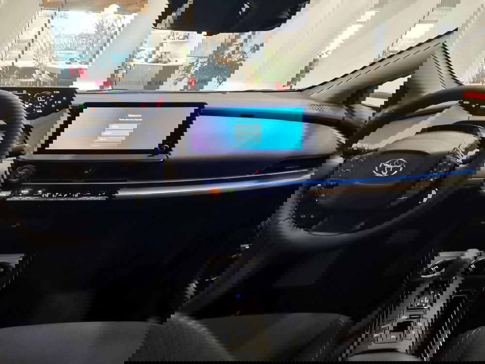 Toyota Prius nuova a Bergamo (8)