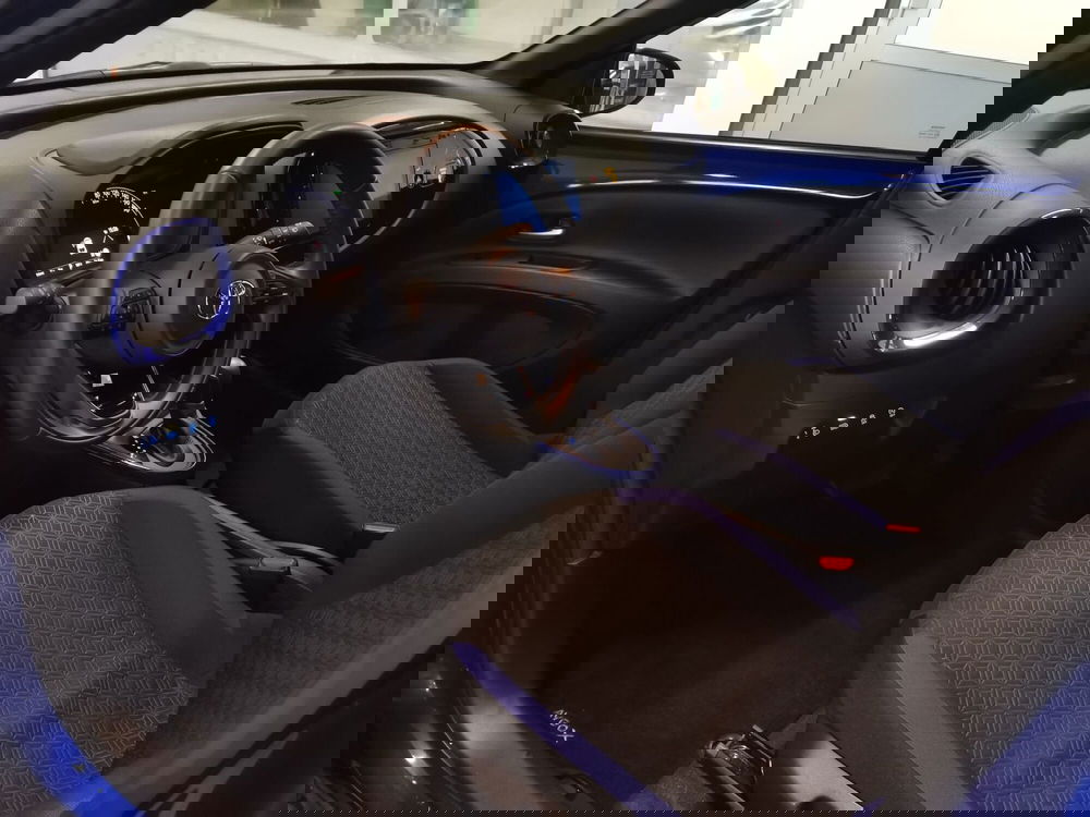 Toyota Aygo X usata a Bergamo (18)