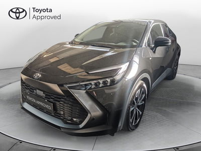 Toyota Toyota C-HR 1.8 hv Lounge fwd e-cvt del 2024 usata a Curno
