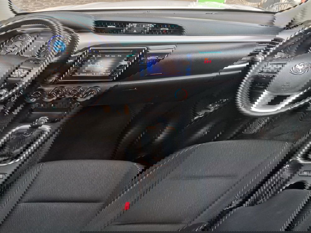 Toyota Hilux usata a Bergamo (9)