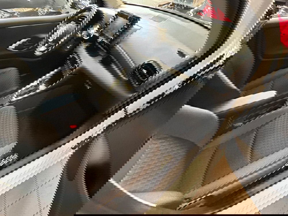 Toyota Yaris usata a Bergamo (6)