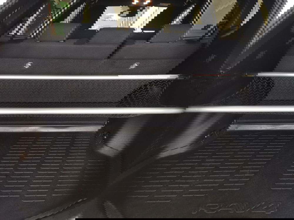 Toyota Rav4 usata a Bergamo (11)