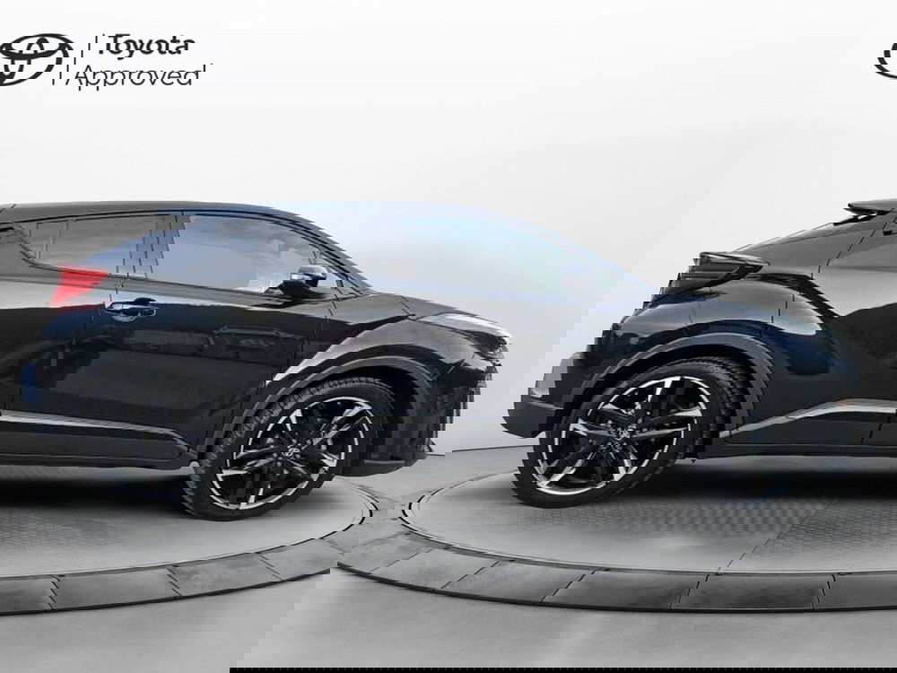 Toyota Toyota C-HR usata a Bergamo (13)