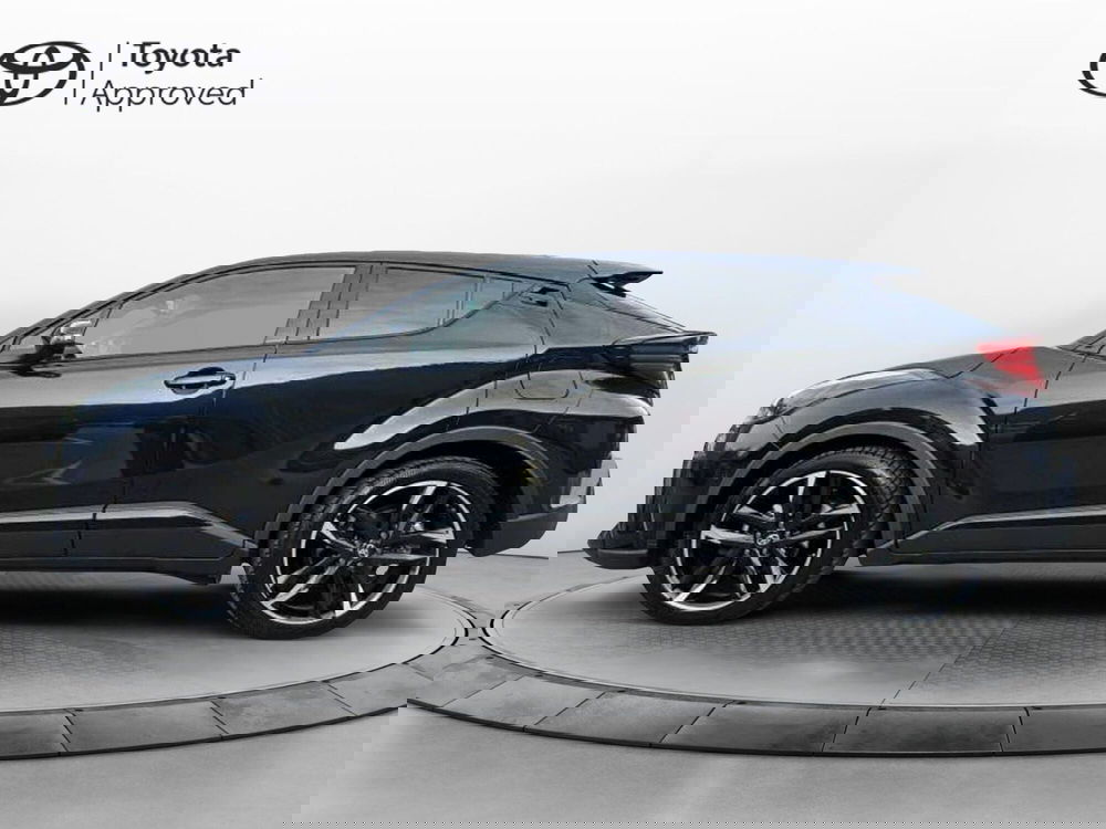 Toyota Toyota C-HR usata a Bergamo (3)