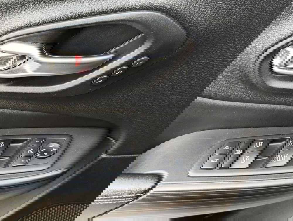 Jeep Cherokee usata a Pescara (11)