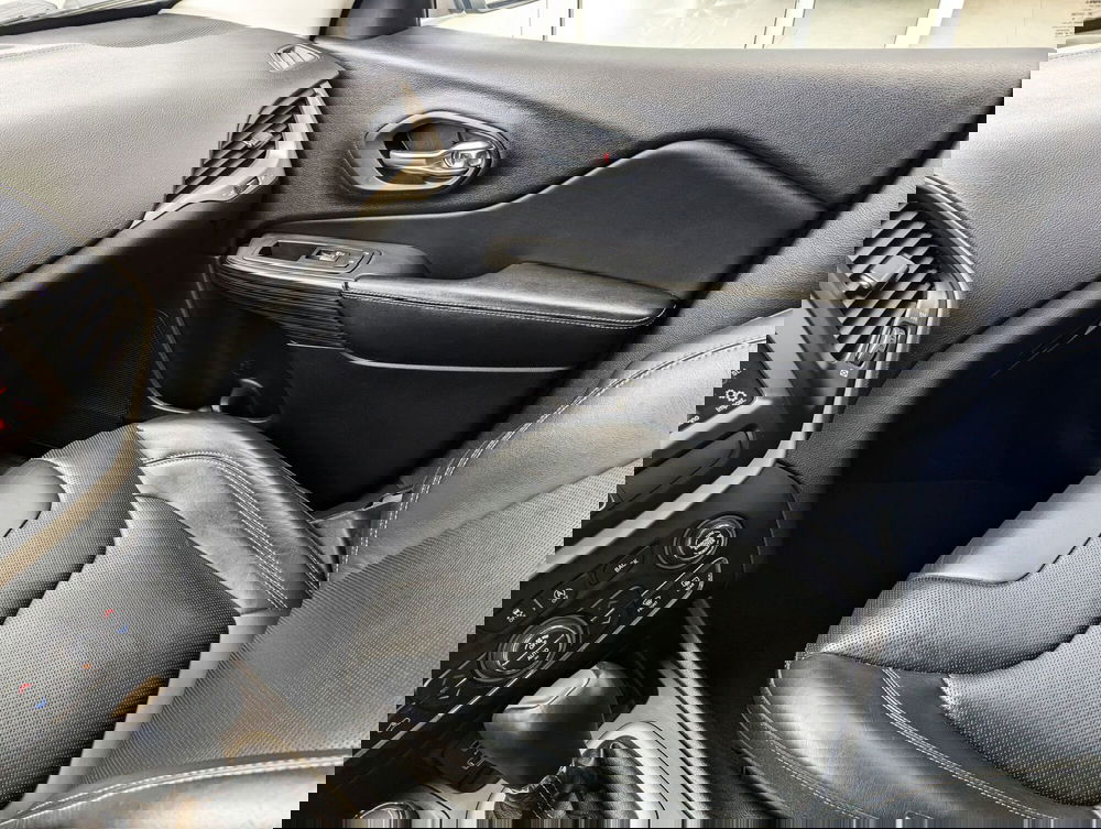 Jeep Cherokee usata a Pescara (19)