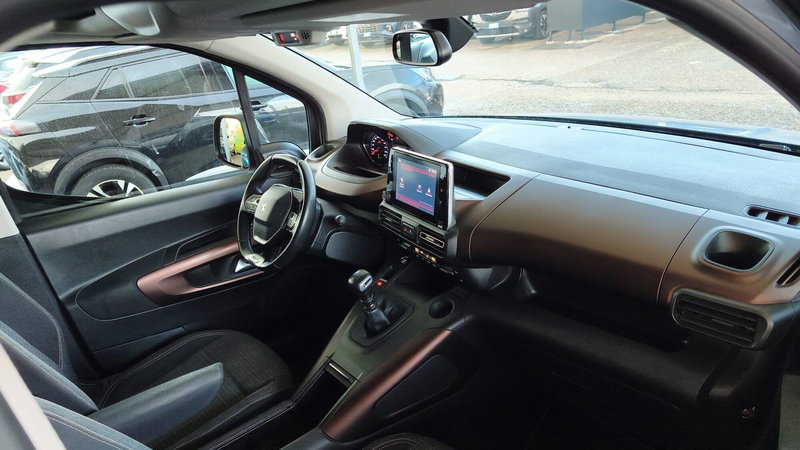 Peugeot Rifter usata a Firenze (11)