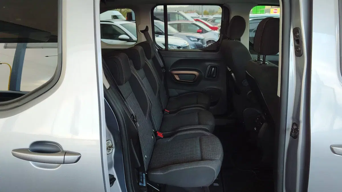 Peugeot Rifter usata a Firenze (12)