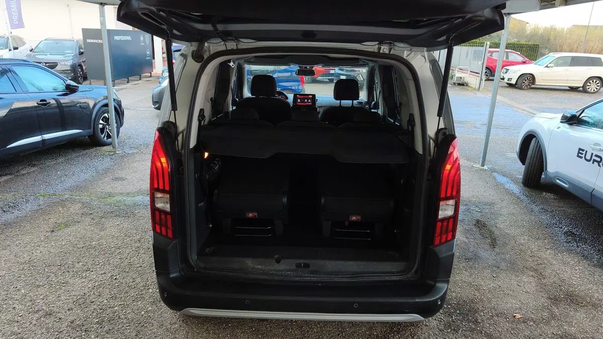 Peugeot Rifter usata a Firenze (8)