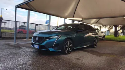 Peugeot 308 SW PureTech T. 130 S&amp;S EAT8 GT Pack del 2022 usata a Empoli