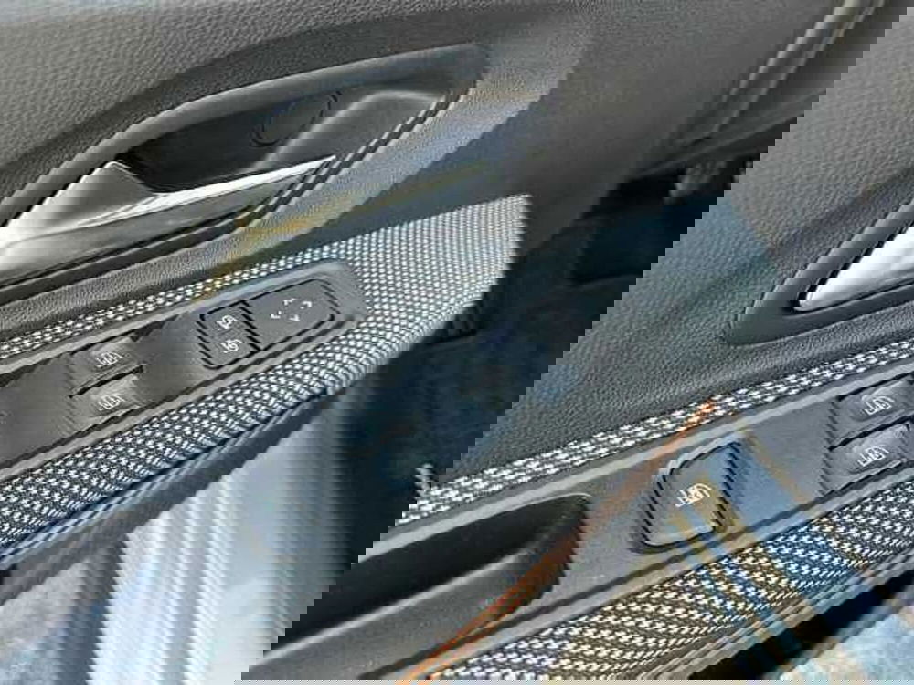 Dacia Sandero usata a Brescia (11)