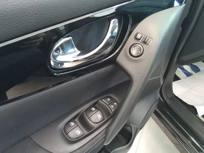 Nissan Qashqai usata a Rimini (17)