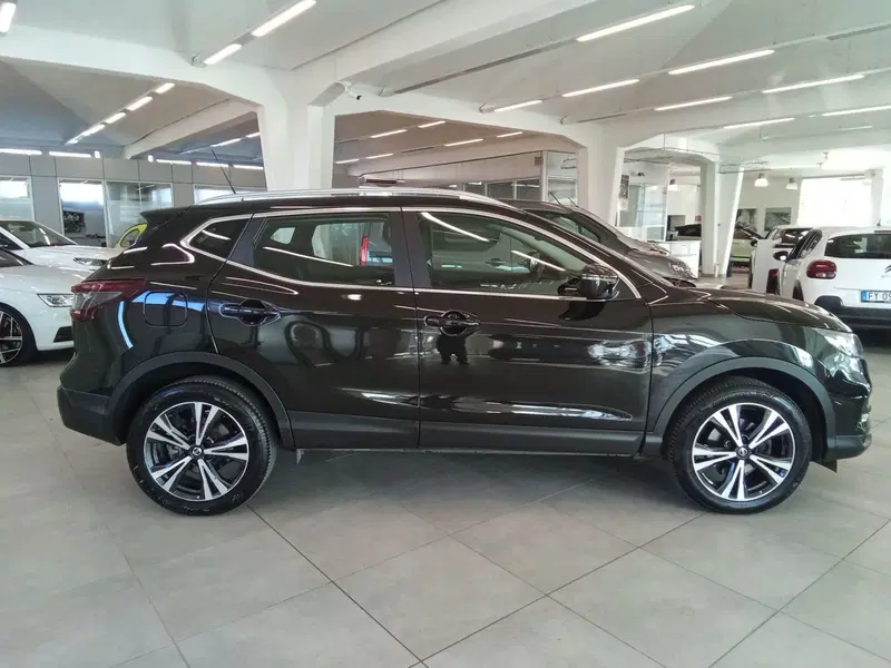 Nissan Qashqai usata a Rimini (6)