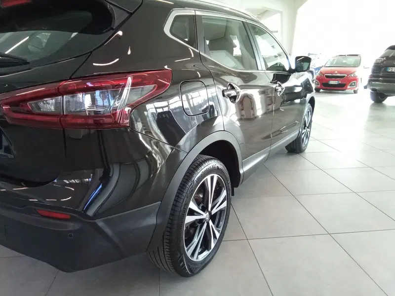 Nissan Qashqai usata a Rimini (7)