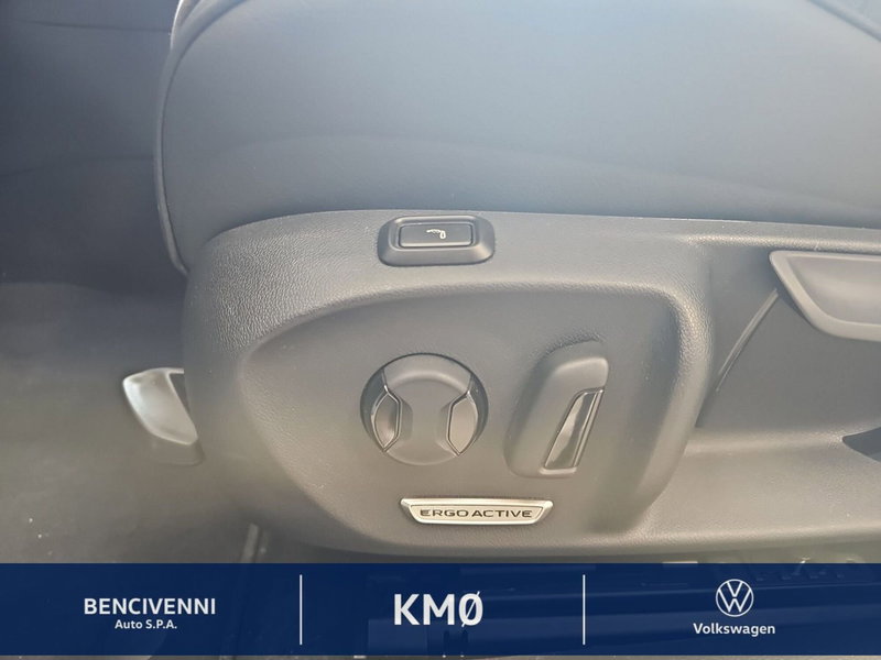 Volkswagen Passat nuova a Reggio Calabria (16)