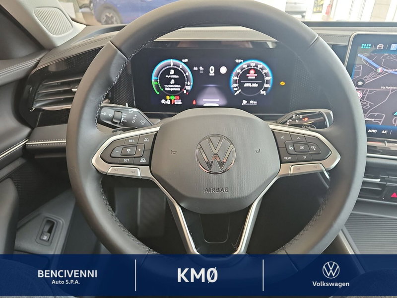 Volkswagen Passat nuova a Reggio Calabria (18)