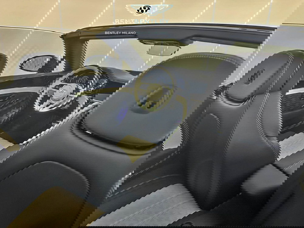 Bentley Continental GTC nuova a Milano (14)