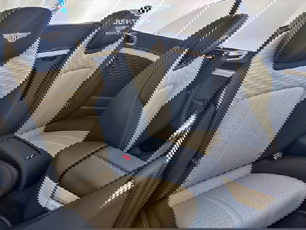 Bentley Continental GTC nuova a Milano (15)