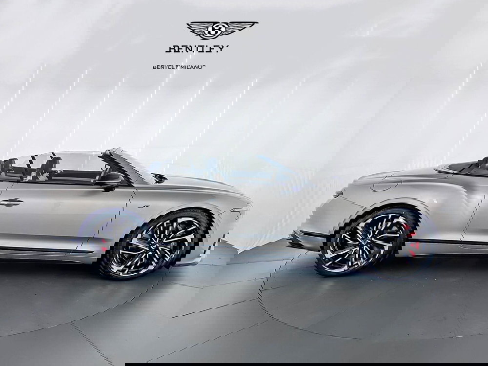 Bentley Continental GTC nuova a Milano (5)