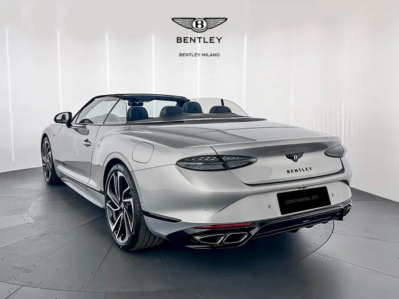 Bentley Continental GTC nuova a Milano (7)