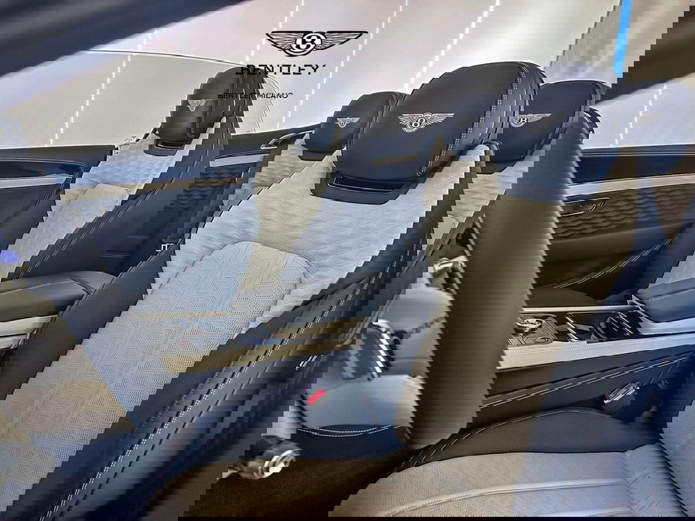 Bentley Continental GTC nuova a Milano (11)