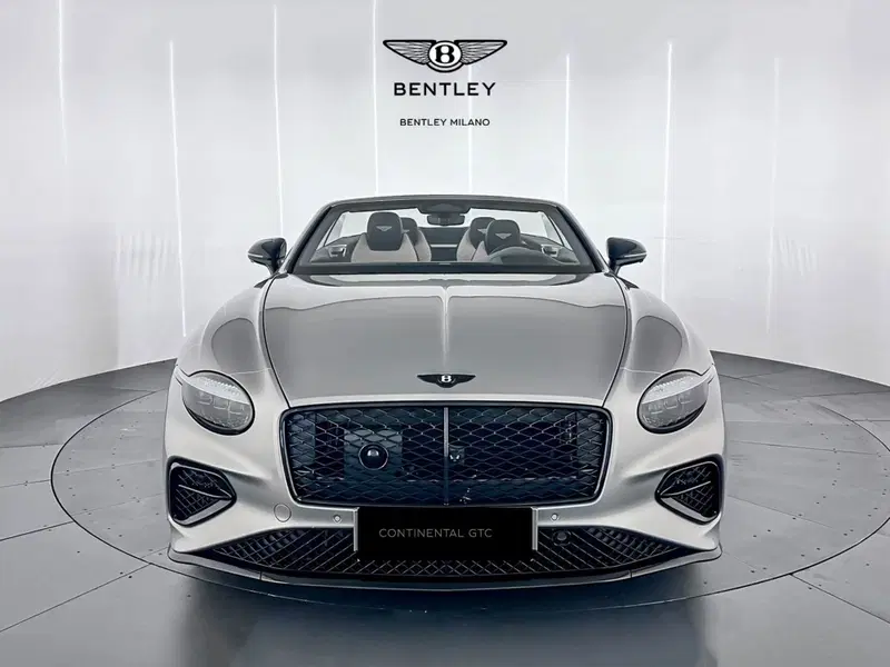 Bentley Continental GTC nuova a Milano (2)