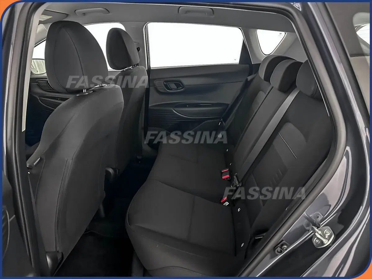 Hyundai Bayon usata a Milano (10)