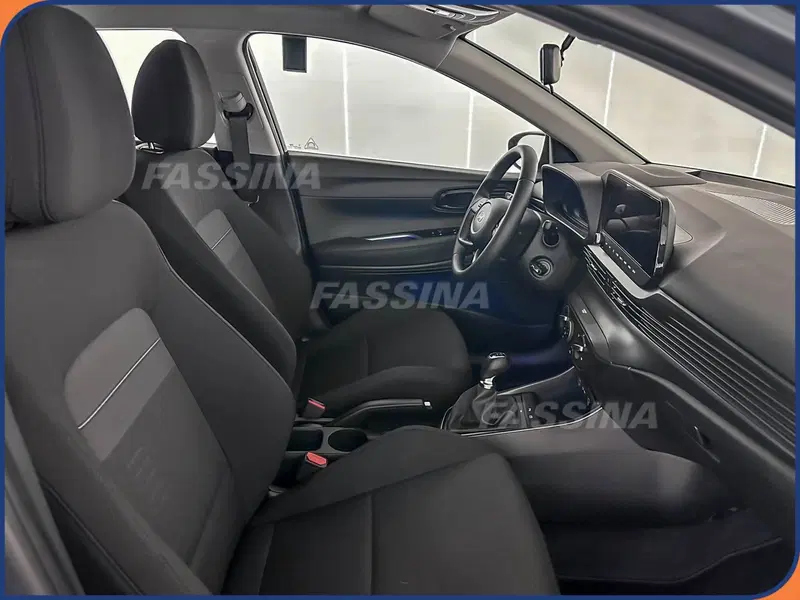 Hyundai Bayon usata a Milano (13)
