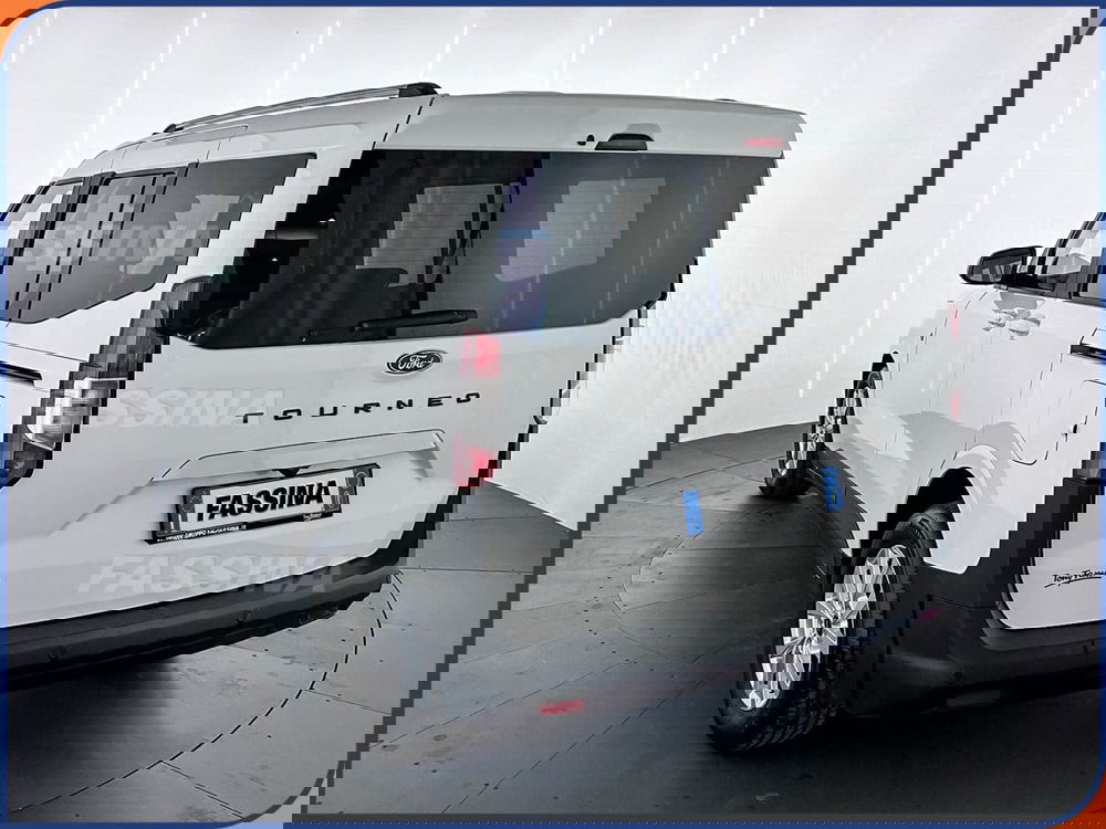 Ford Tourneo Courier usata a Milano (4)