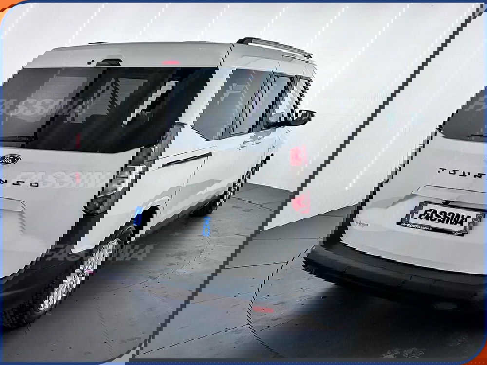 Ford Tourneo Courier usata a Milano (6)