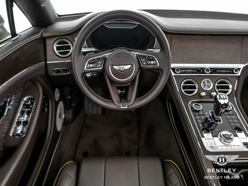 Bentley Continental GTC usata a Milano (12)