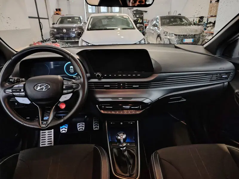 Hyundai i20 usata a Massa-Carrara (6)