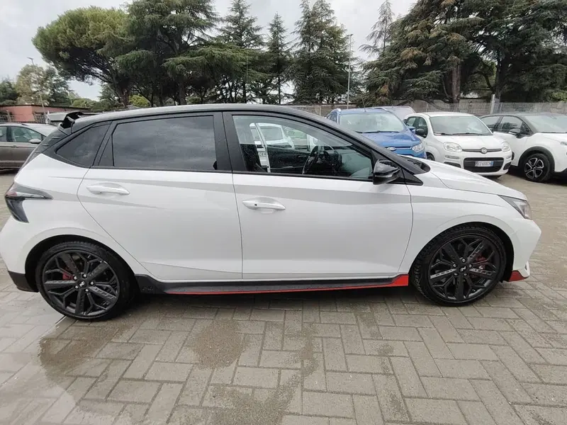 Hyundai i20 usata a Massa-Carrara (8)