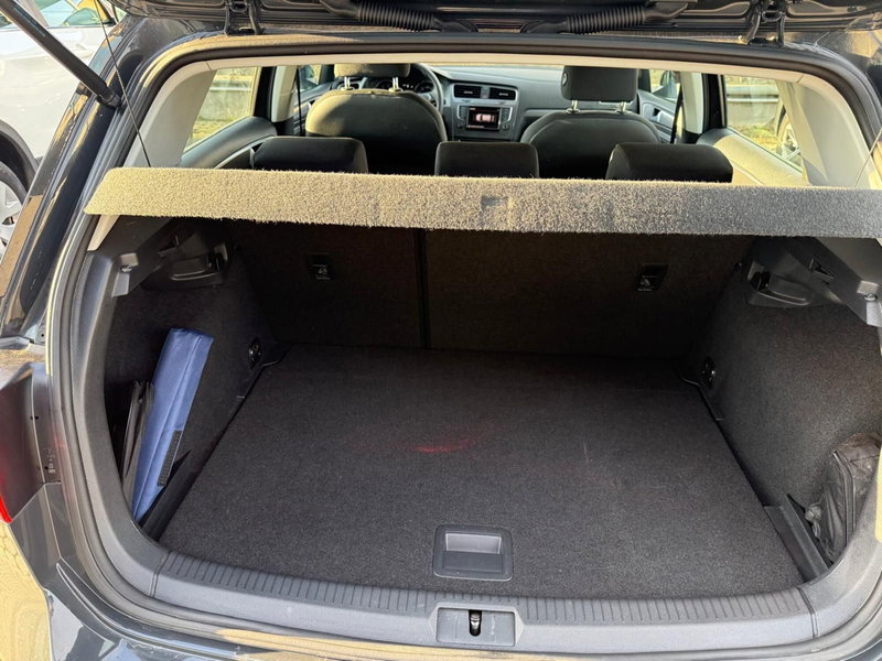 Volkswagen Golf usata a Massa-Carrara (13)