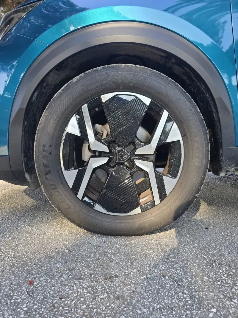 Peugeot 2008 usata a Massa-Carrara (15)