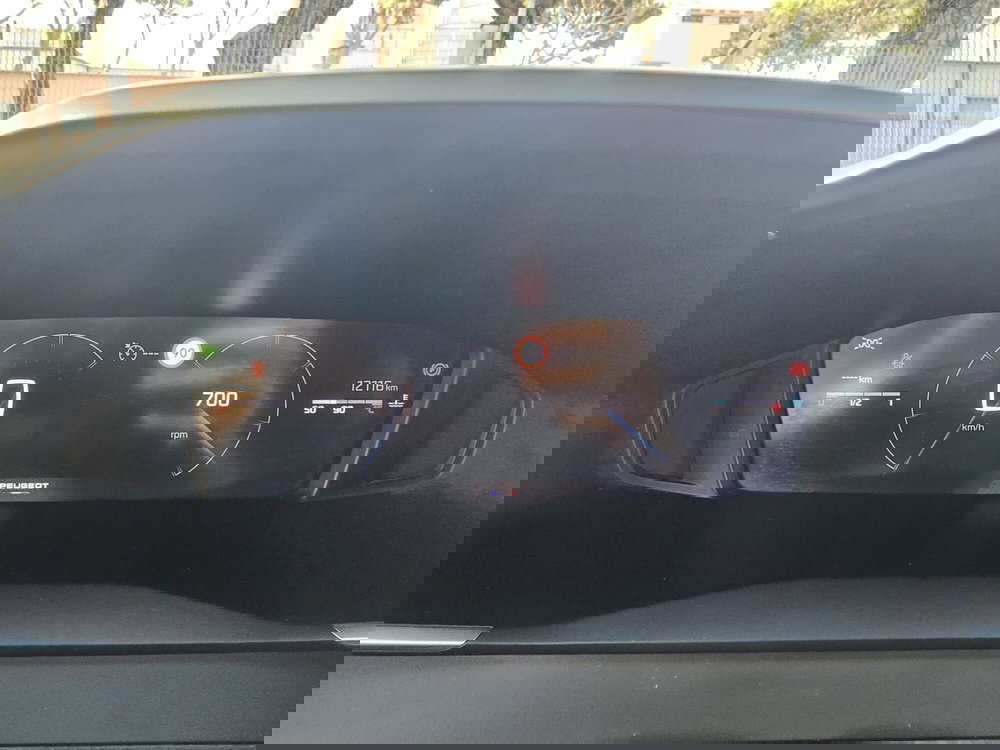 Peugeot 2008 usata a Massa-Carrara (9)