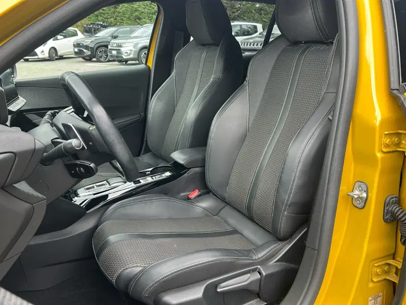 Peugeot 208 usata a Vercelli (14)