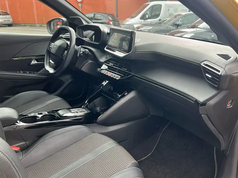 Peugeot 208 usata a Vercelli (18)