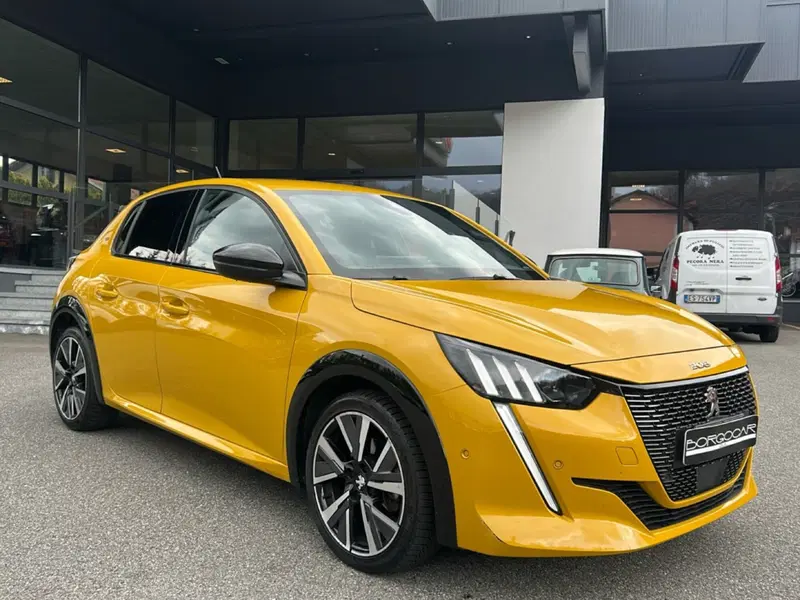 Peugeot 208 usata a Vercelli (9)