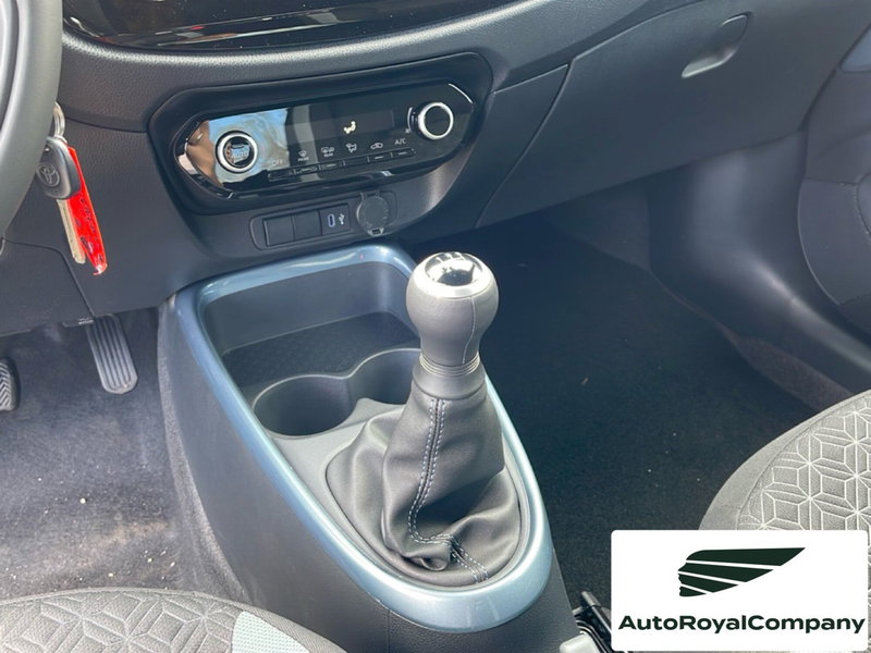 Toyota Aygo X nuova a Roma (11)