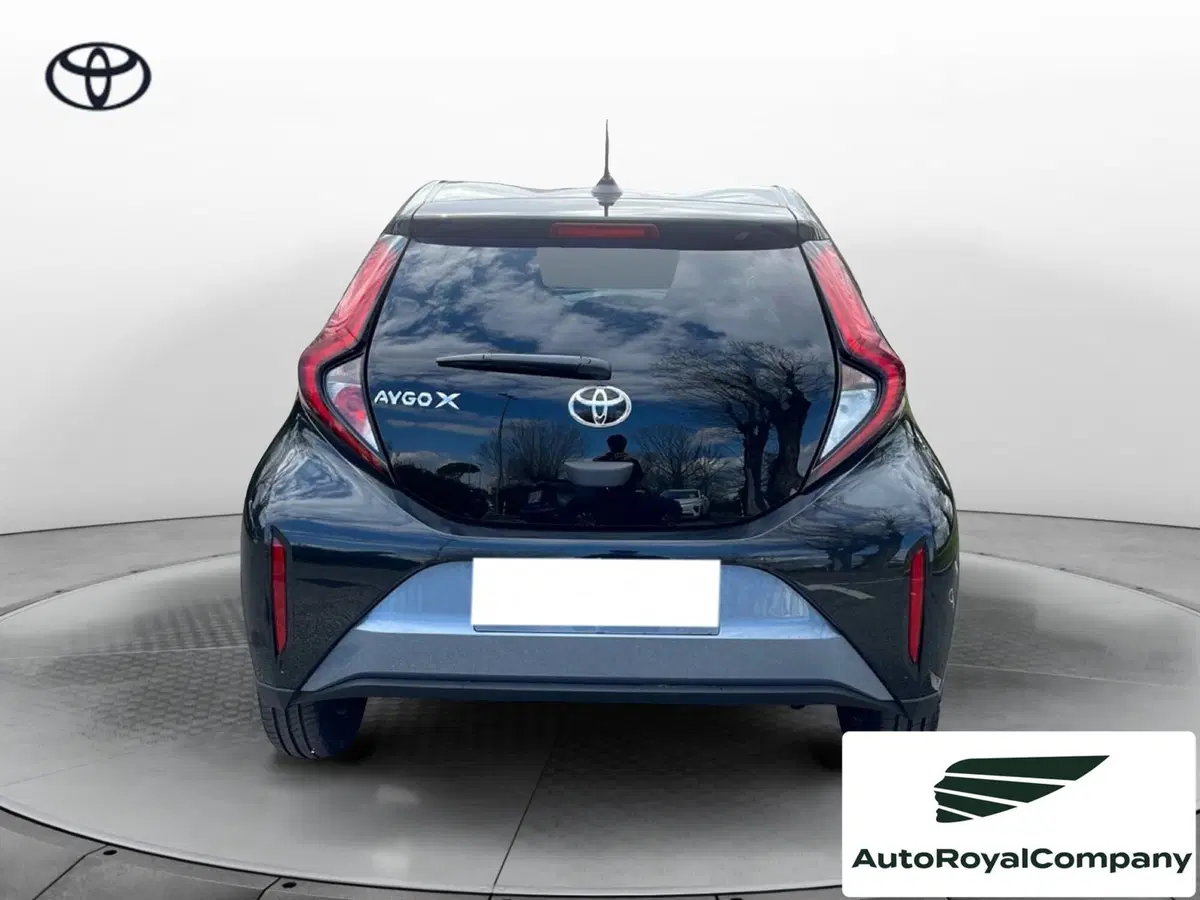 Toyota Aygo X nuova a Roma (4)
