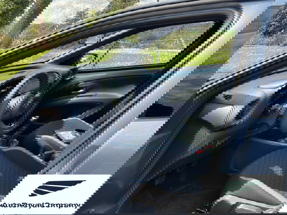 Toyota Aygo X nuova a Roma (8)