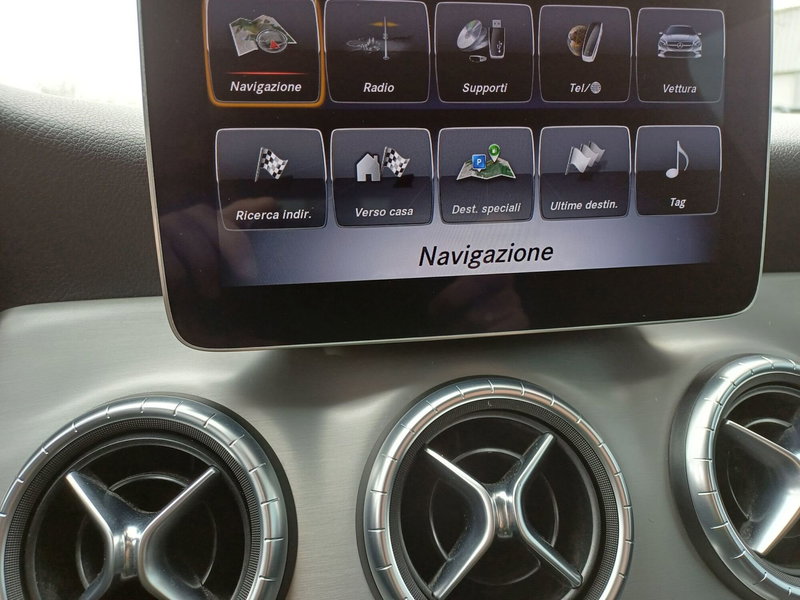 Mercedes-Benz CLA Shooting Brake usata a Modena (17)
